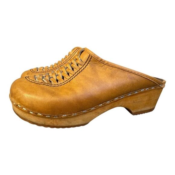 Vintage MIA Swedish Wood Clog Women size 37 US 7 - Picture 2 of 7